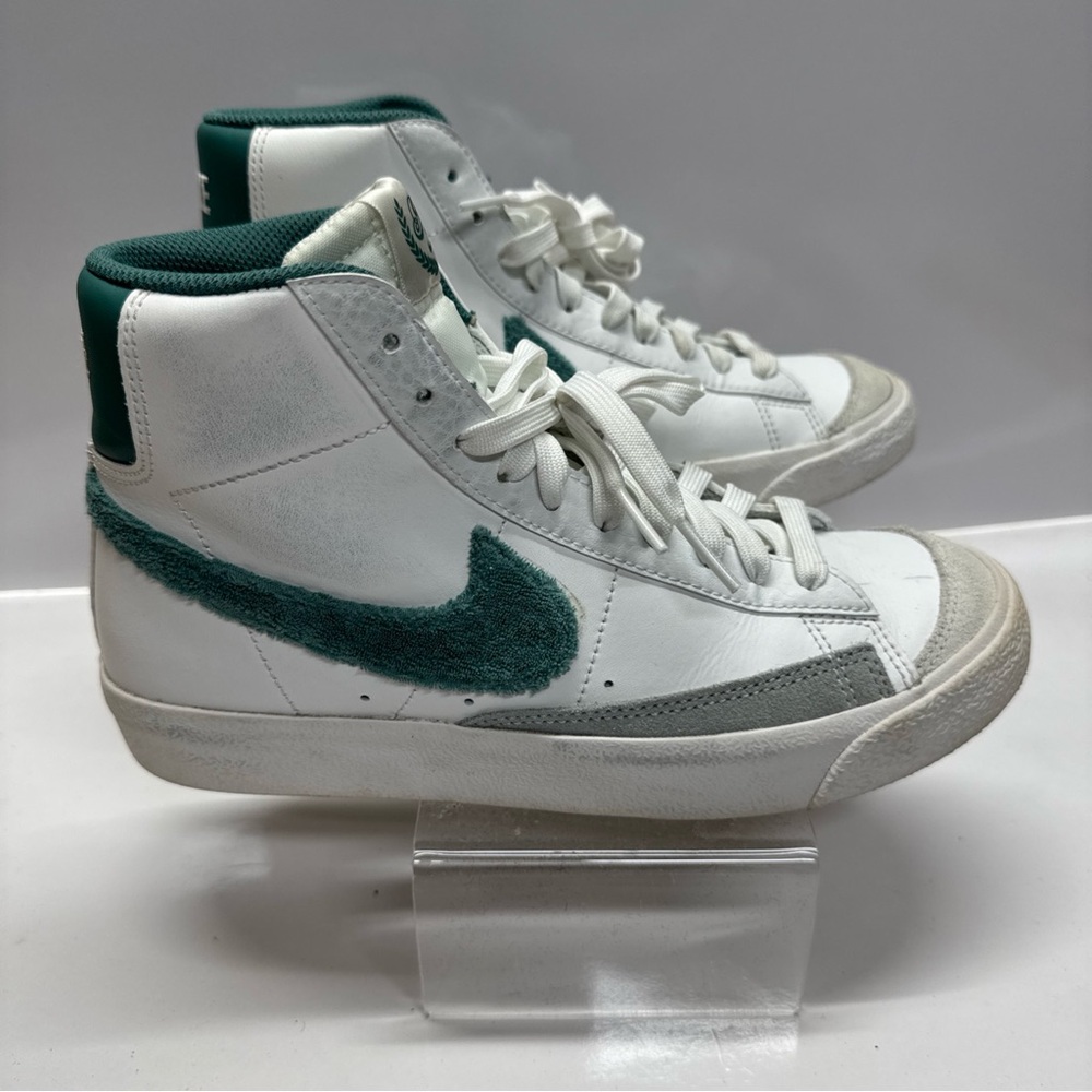 Nike Blazer Mid '77 ~ 5Y~ Summit White/Phantom/Light Pumice ~ FZ1158-100